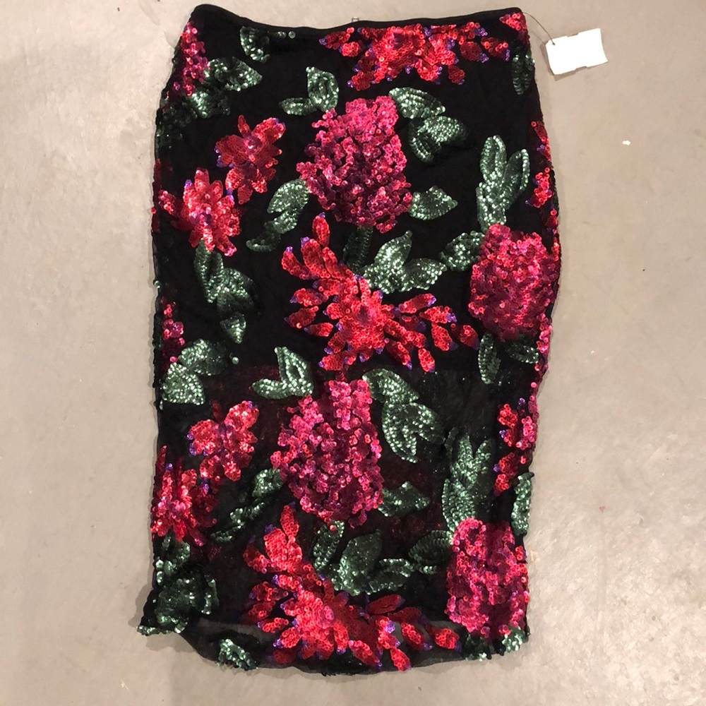 Rose Sequin pencil skirt